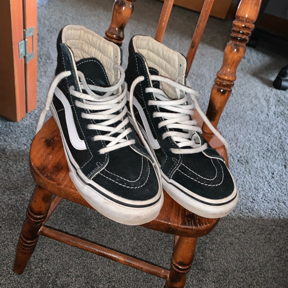 High top black classic vans